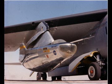 M2-F2 an NB-52B. 9/23/65 NASA DFRC ECN 875
