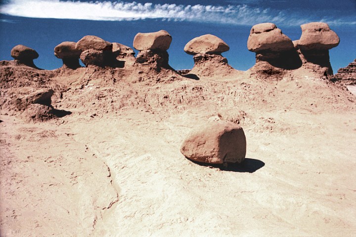 Goblin_Valley_State_Park,_Utah,_USA,_2002
